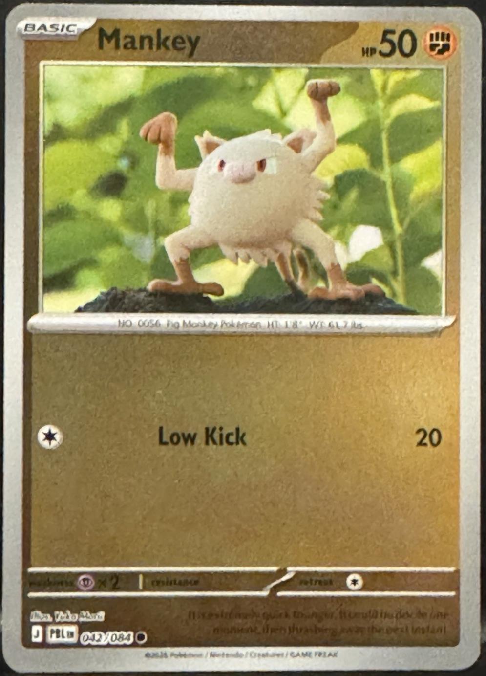 Mankey 042/084 Pitch Black Reverse Holo Common