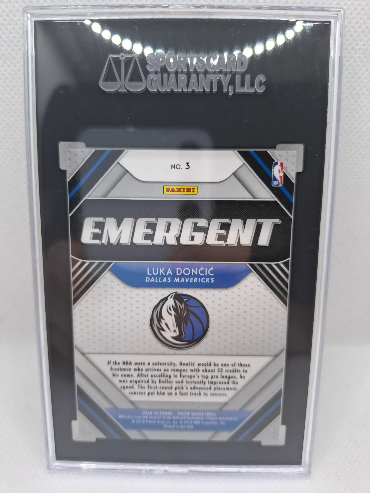 2018-19 Panini Prizm Emergent Luka Doncic SGC 9.5