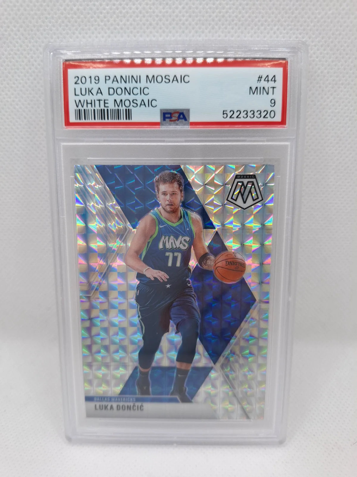 2019 Panini Mosaic #44 White Mosaic Luka Doncic