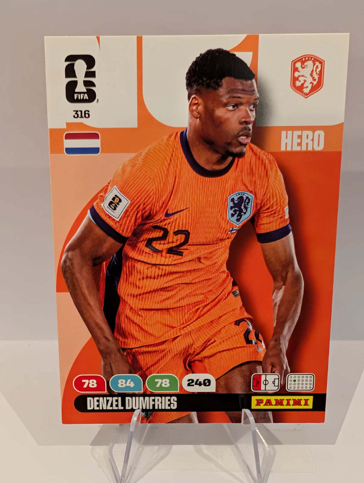 316 Denzel Dumfries - Netherlands - Panini Adrenalyn XL World Cup 2026