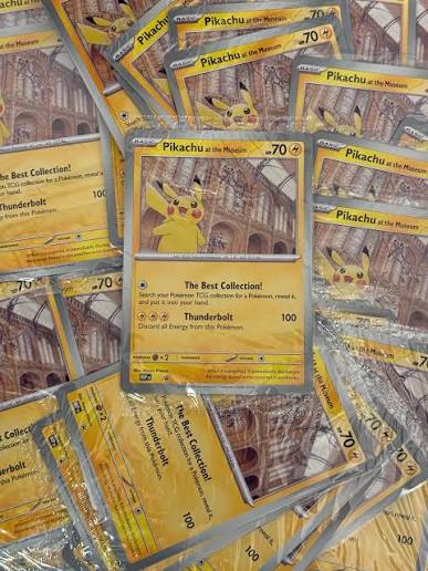 Pikachu at the Museum · Normal (Jumbo Cards) ( sealed )