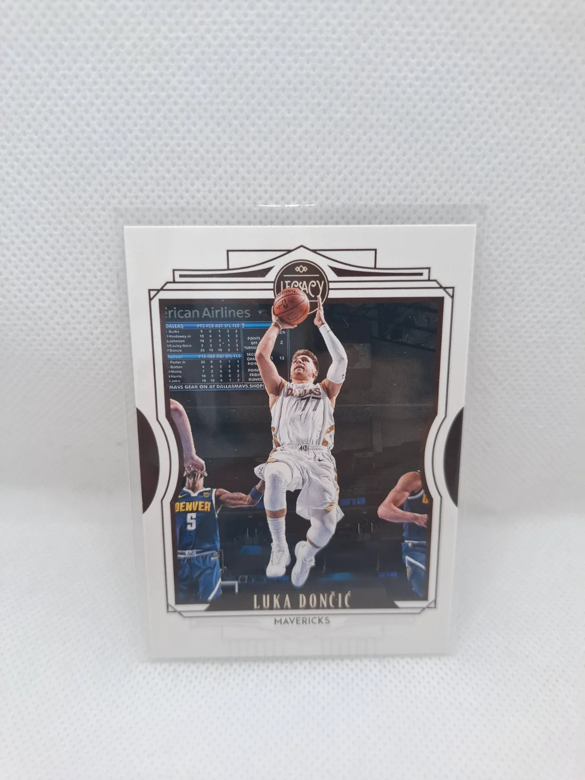 2020-21 Panini Chronicles Legacy #680 Luka Doncic