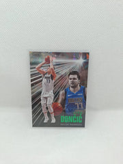 Panini Chroncles #228 Green Cracked Ice Luka Doncic