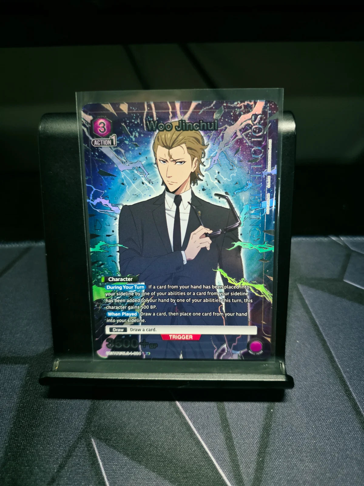 Woo Jinchul (R*) UE17BT/SLG-1-004 · Foil (UE17BT: SOLO LEVELING)