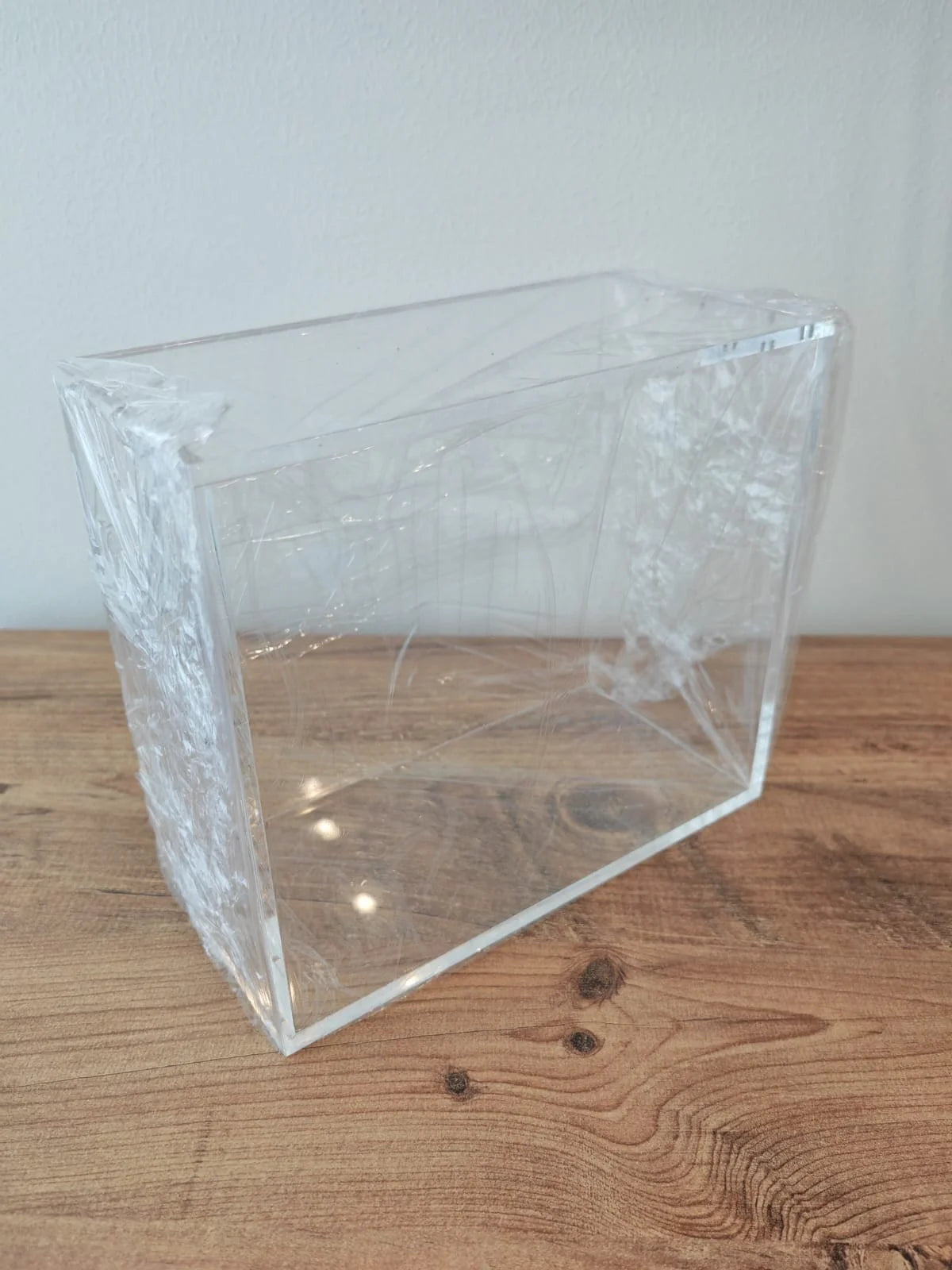 ETB ACRYLIC with magnetic cover