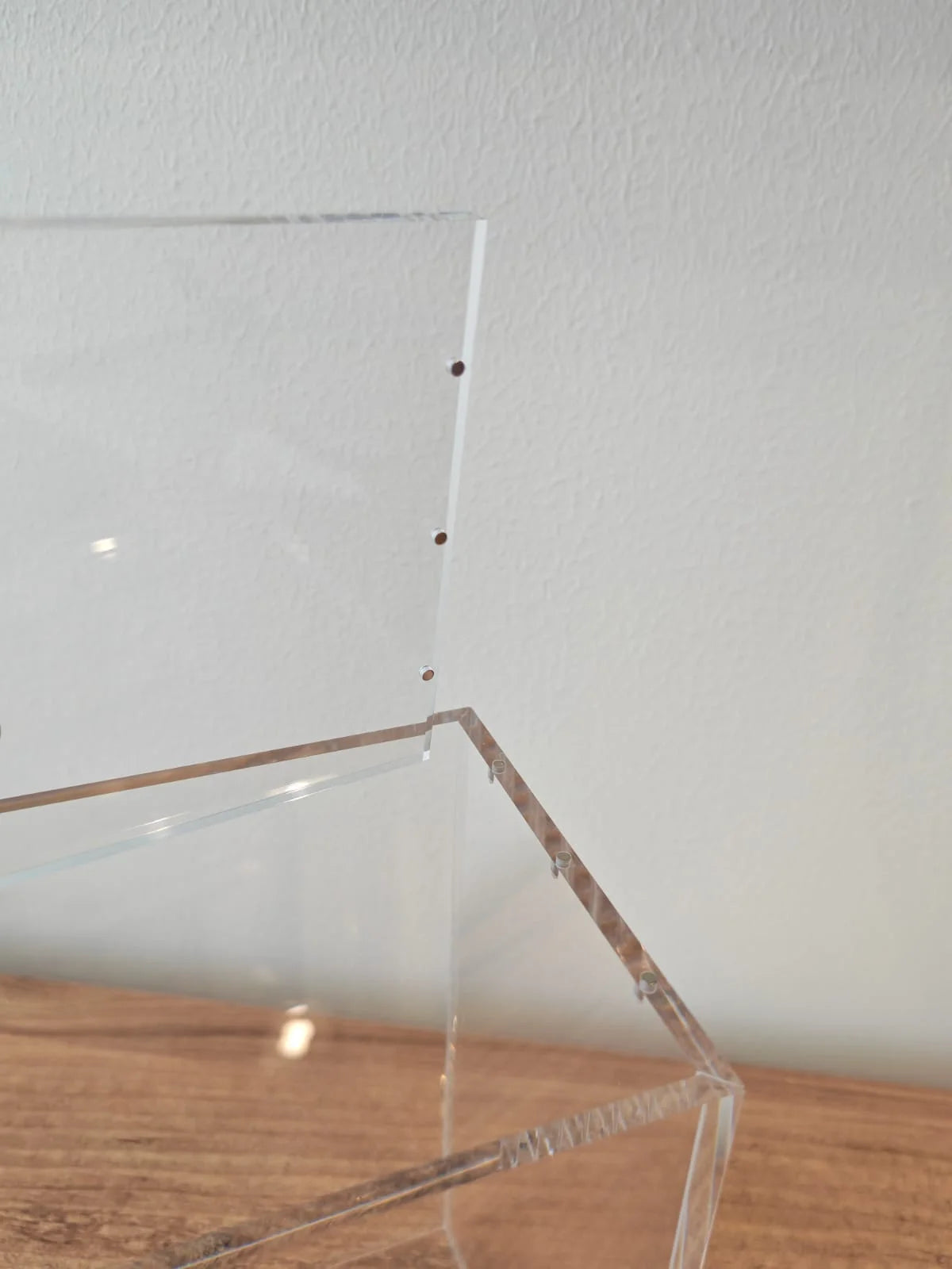 ETB ACRYLIC with magnetic cover