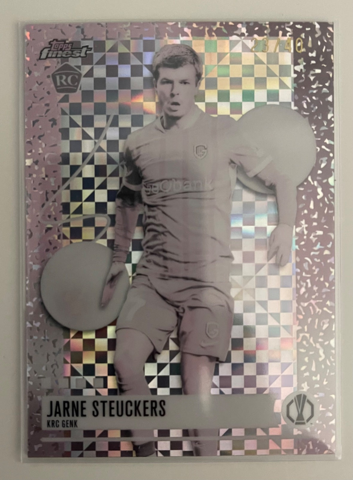 Jarne Steuckers /40 Pearl Checkerboard (2025-26 Topps Finest UCC)