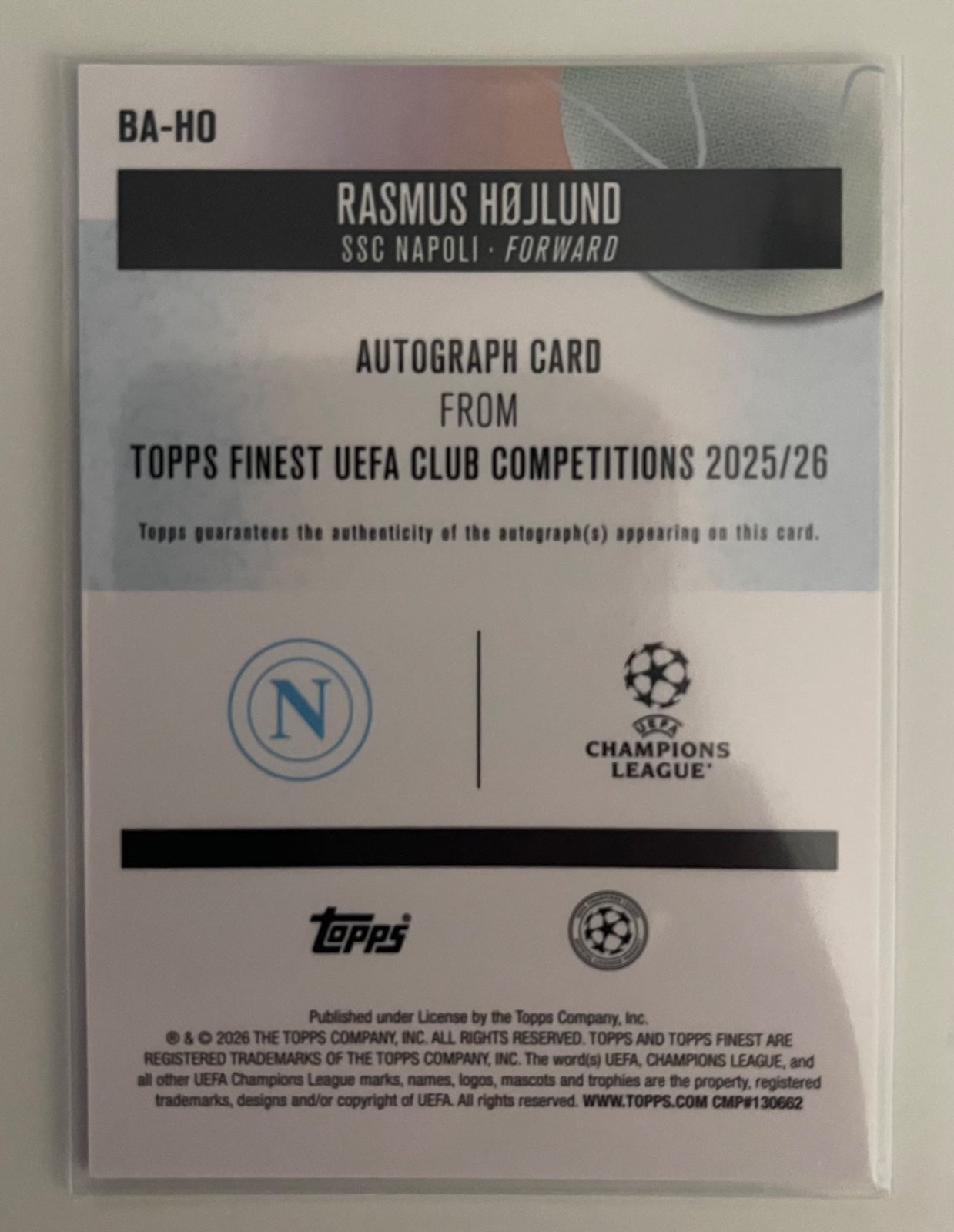 Rasmus Hojlund Pink Refractor Auto /250 (2025-26 Topps Finest UCC)