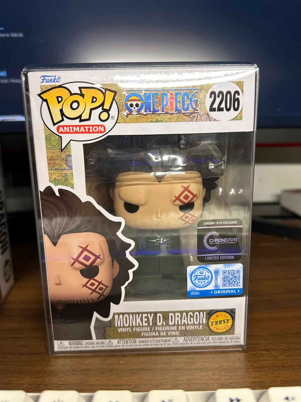 Funko Pop! One Piece: Monkey D. Dragon #2206 (CHASE) (Chrono Sticker)