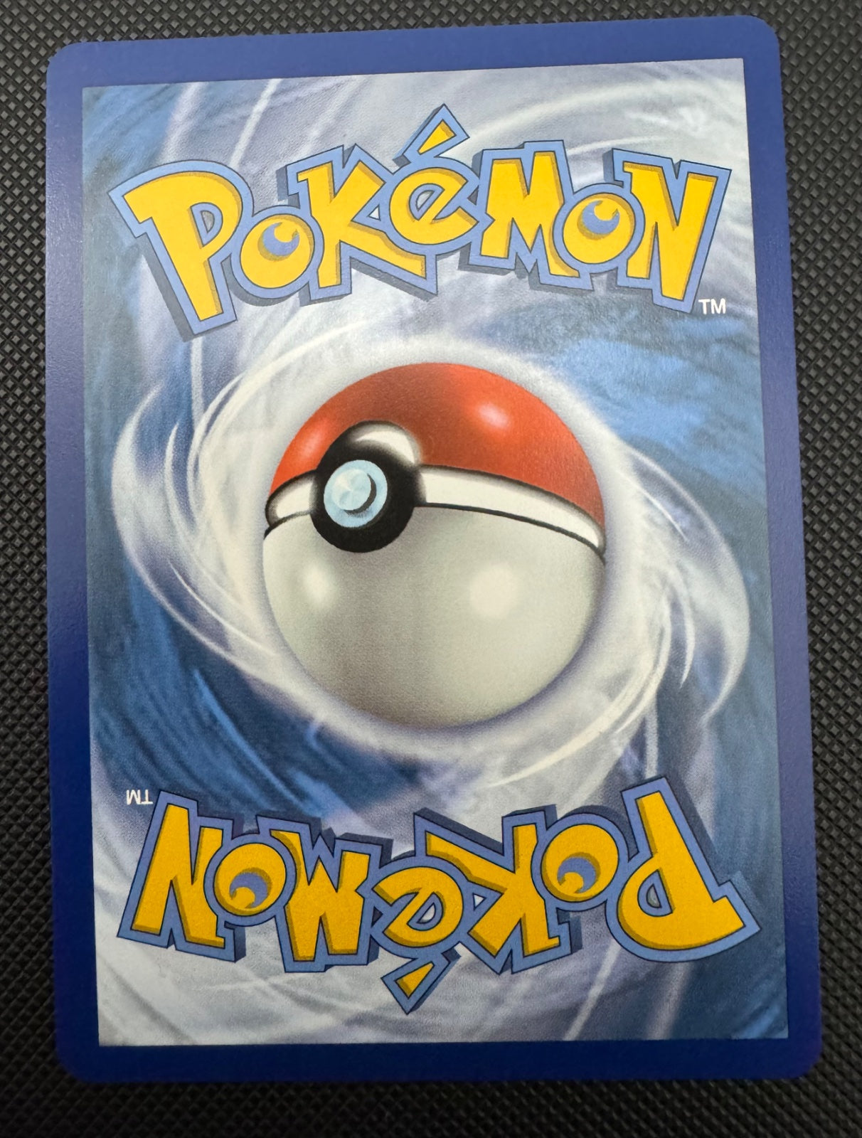 Galarian Zapdos V (Alternate Full Art) 174/198 (Chilling Reign)