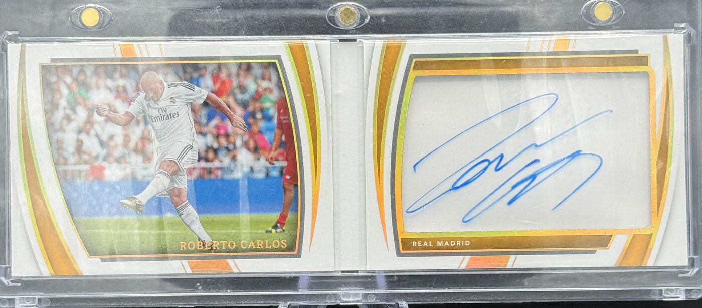 2022-23 Panini Immaculate Roberto Carlos Signature Moves Booklet Auto Gold 10/10 #SA-RC Real Madrid