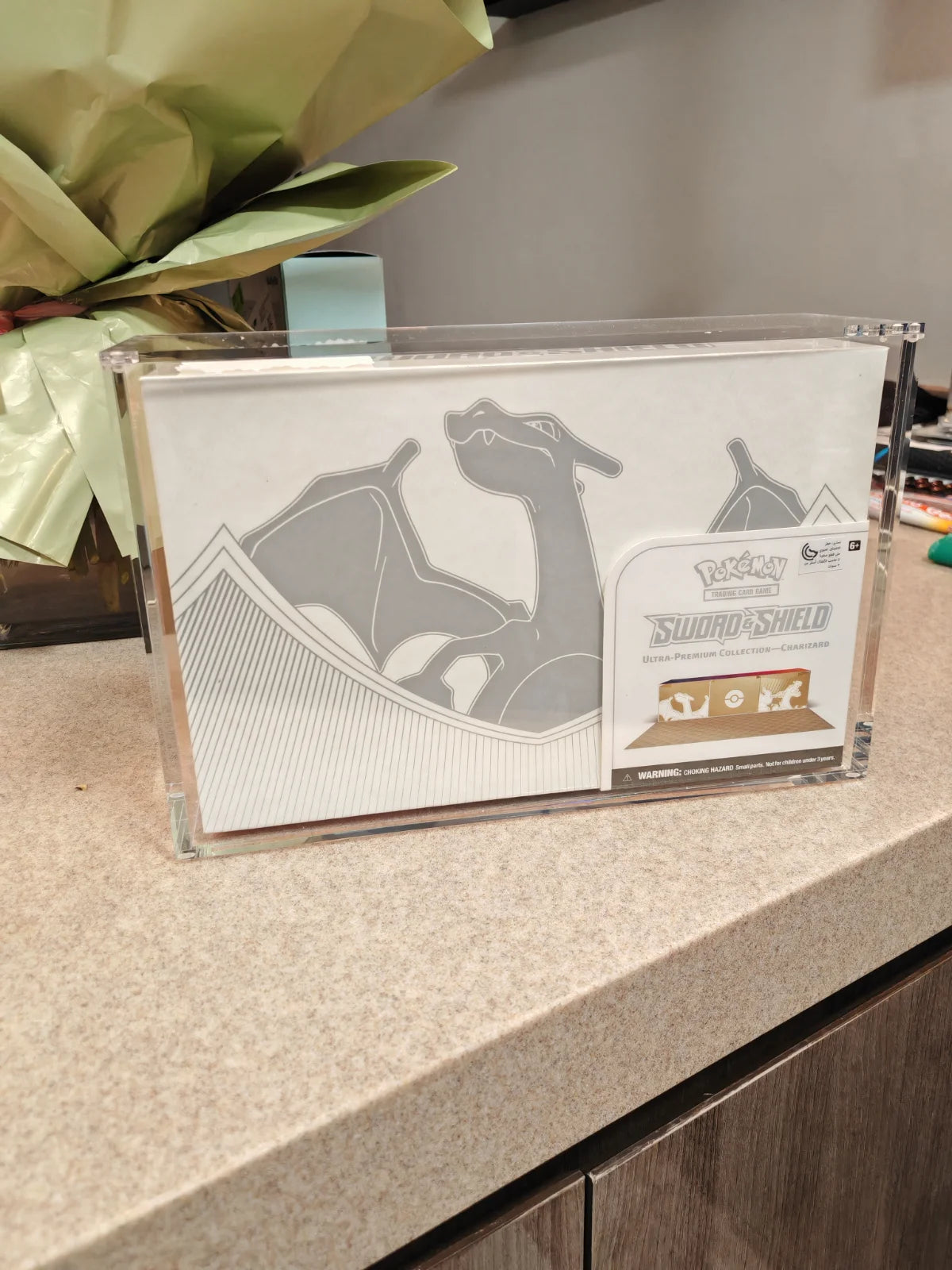 Acrylic for : Sword and Shield ultra premium collection with magnetic cover