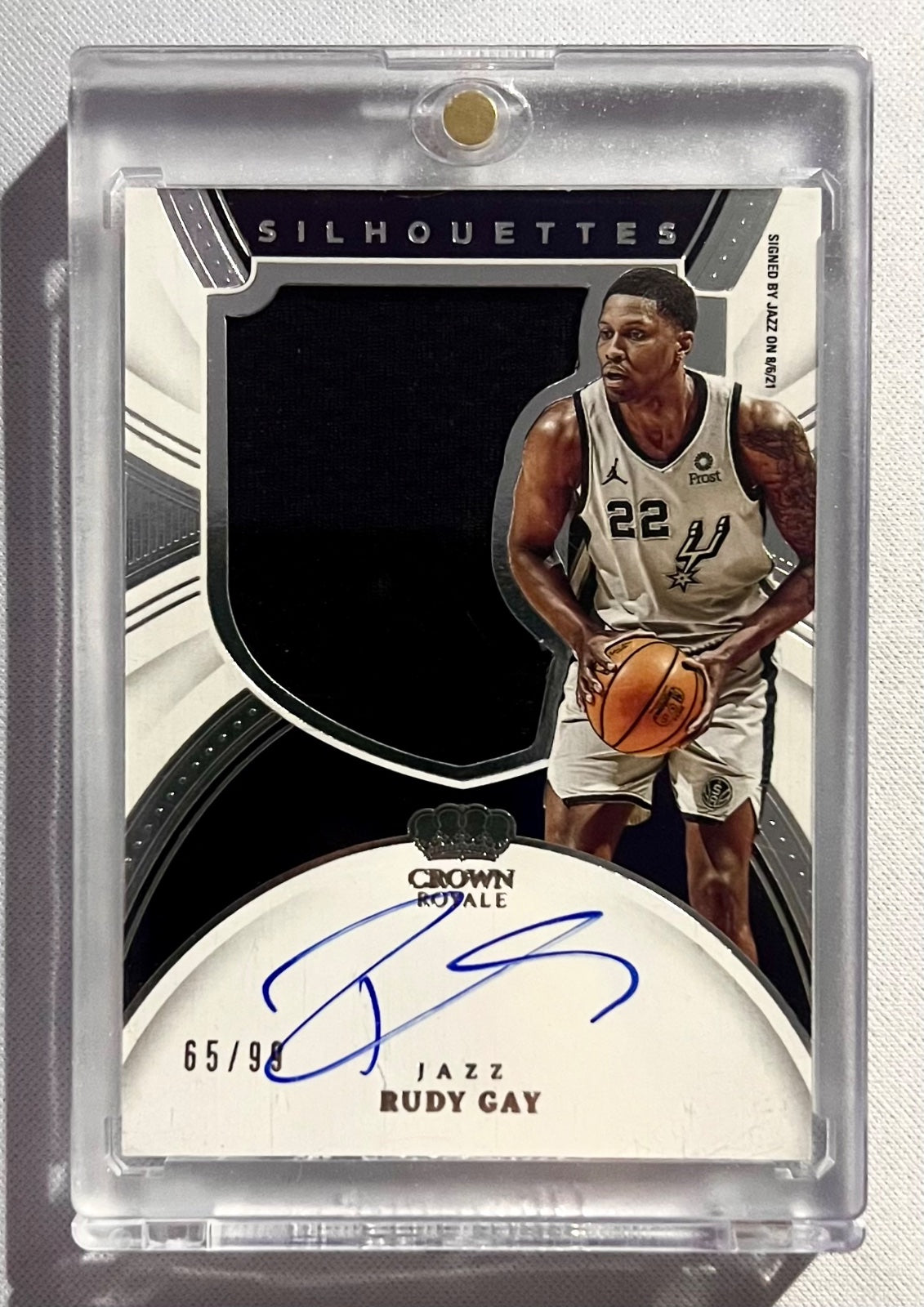 2021-22 Panini Crown Royal Silhouettes Rudy Gay Gold /99 Auto GU Patch SPURS