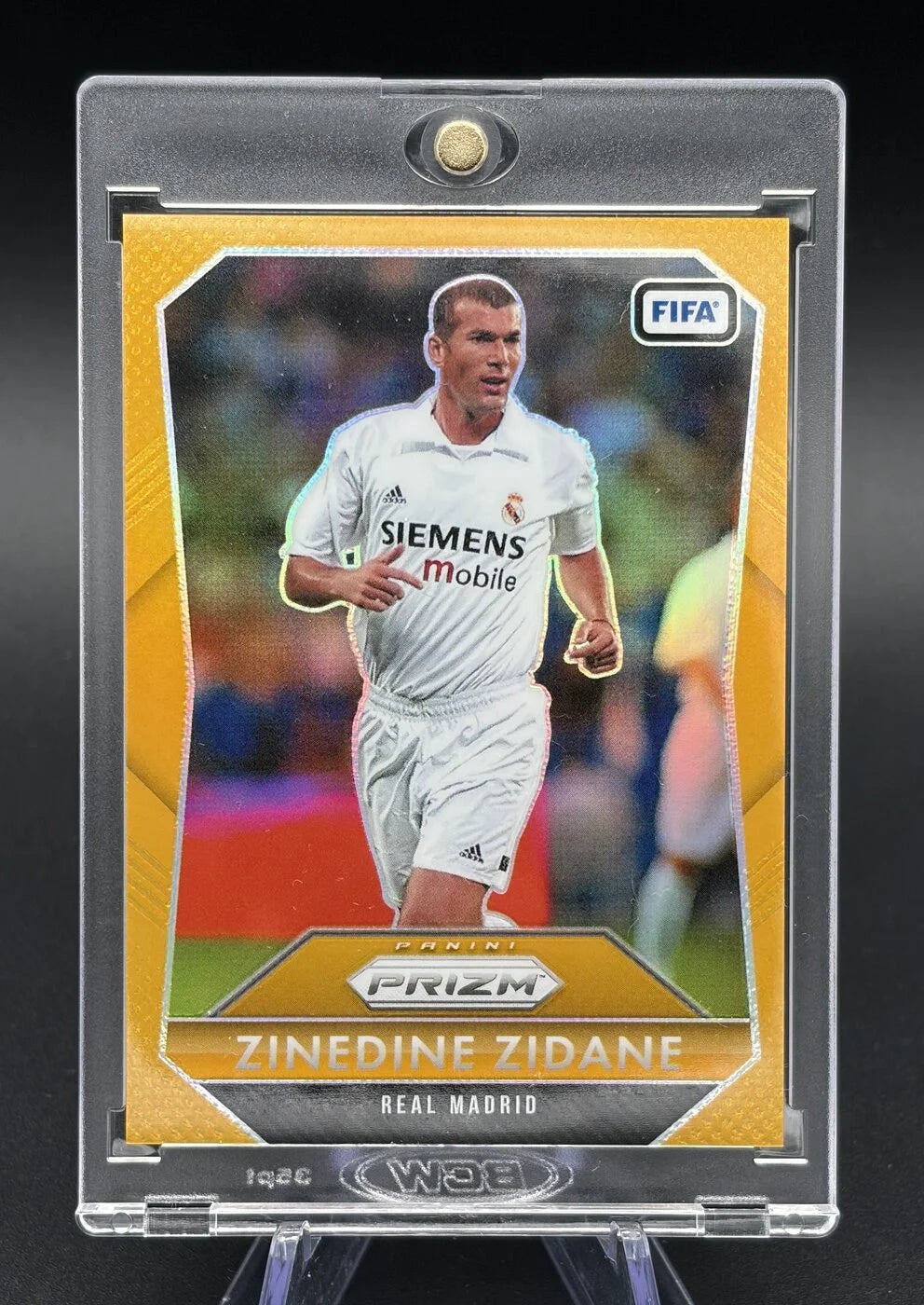 2025-26 Panini Prizm FIFA Zinedine Zidane #17 Gold Prizm 01/10 Real Madrid