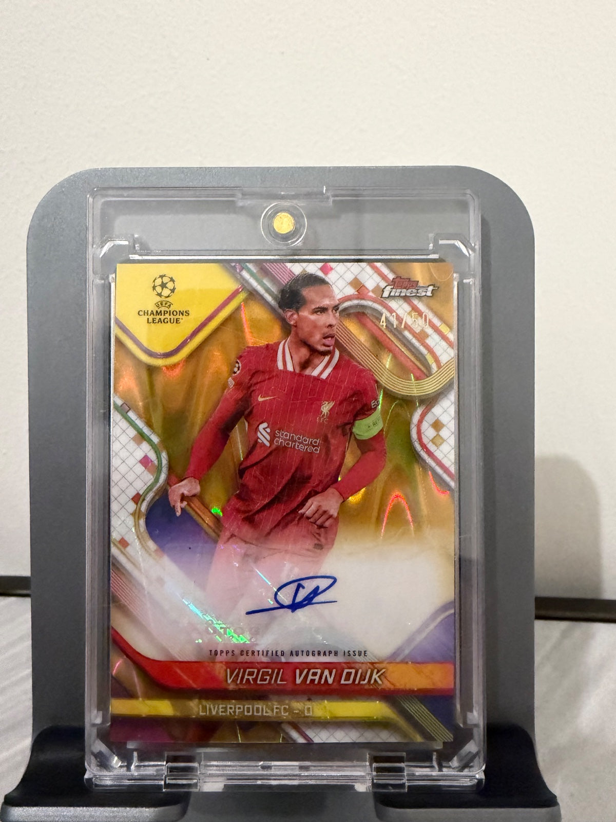 2023-24 Topps Finest UEFA Champions League Virgil van Dijk Gold Refractor Auto /50 ON-CARD