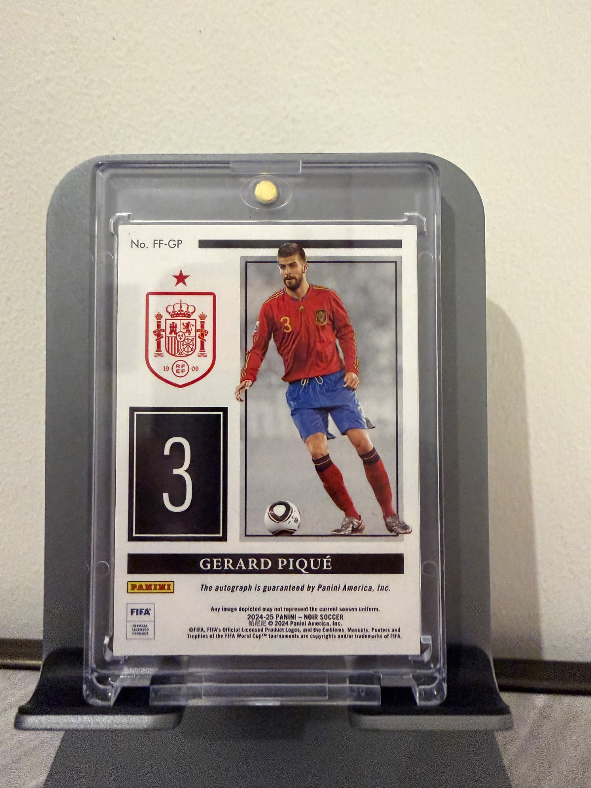 Gerard Piqué (Panini Noir Freeze Frame Auto /90)