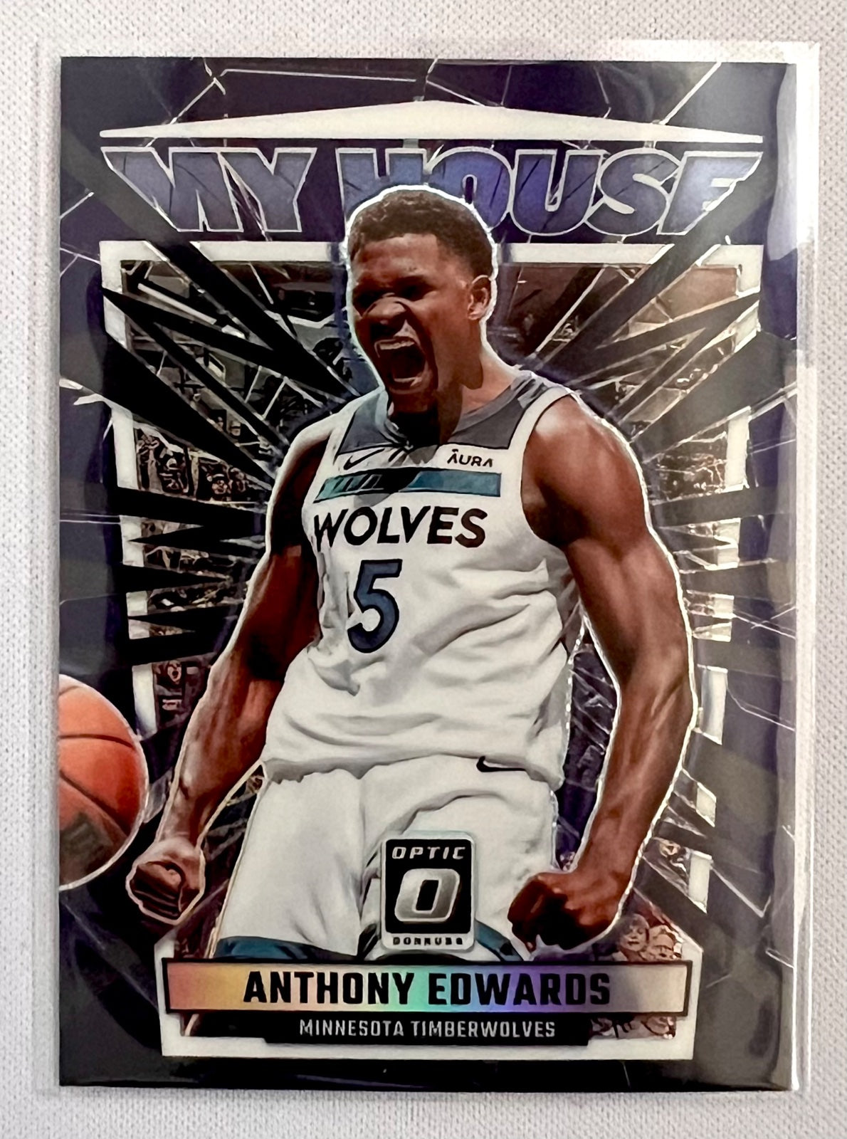 2022-23 NBA Hoops 1/2022 Luka Doncic #42 Road to the Finals First Print Rare SP.