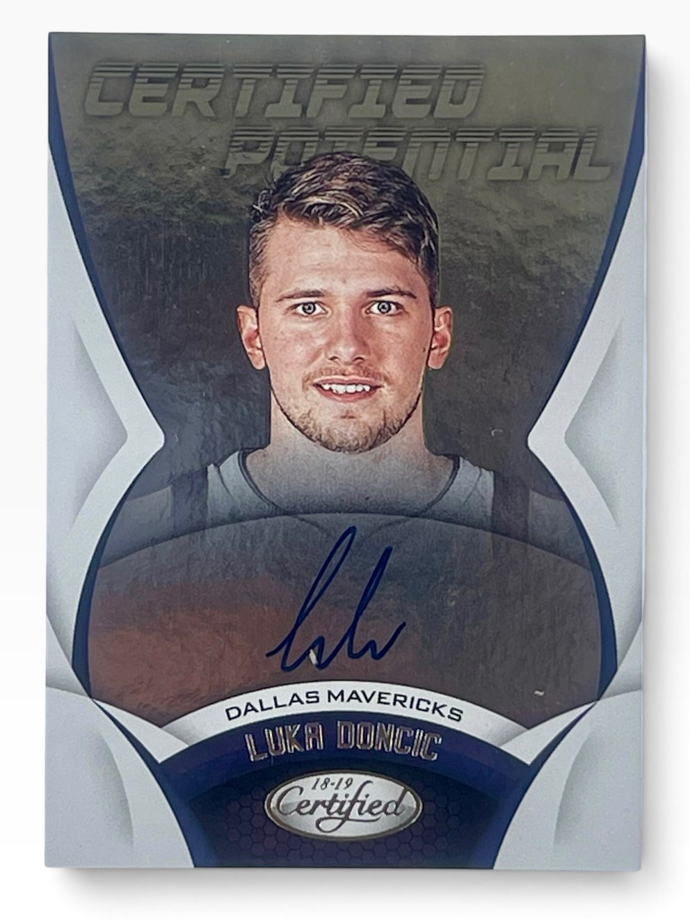 2018-19 Panini Certified Luka Doncic Certified Potential Rookie Autograph