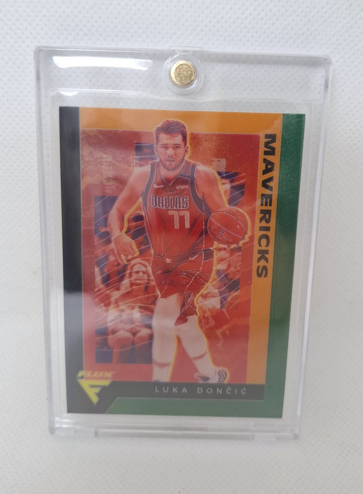 2019-20 Panini Chronicles #590 Green Flux Luka Doncic