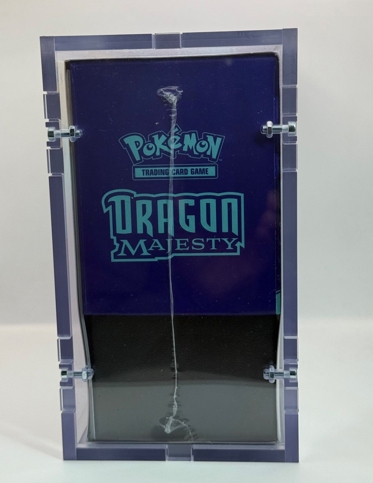 Dragon Majesty Elite Trainer Box · Elite Trainer Box (ETB) w/ high quality acrylic