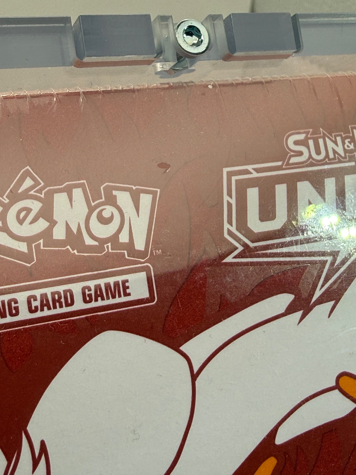 Unbroken Bonds Elite Trainer Box · Elite Trainer Box (ETB) w/ high quality acrylic