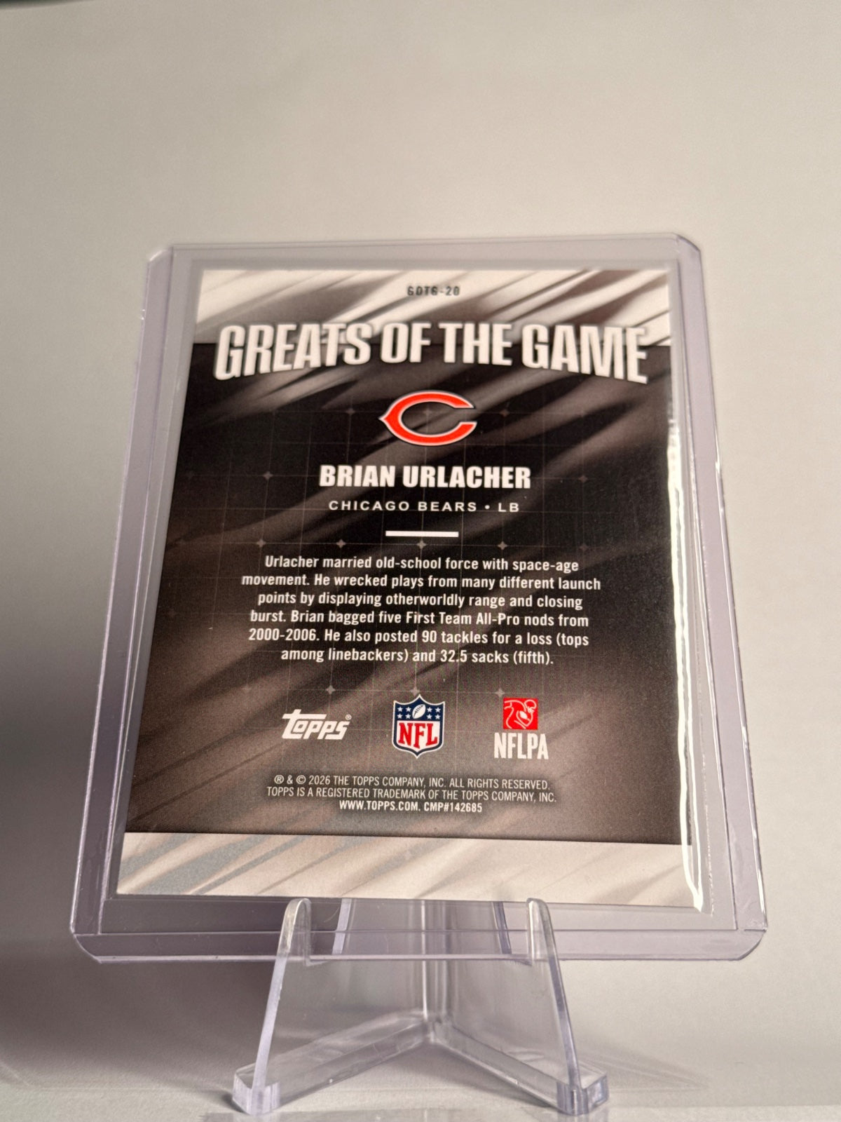 2026 Topps Brian Urlacher #GOTG-20 Greats of the Game Pink Crackle Foil SP – Bears