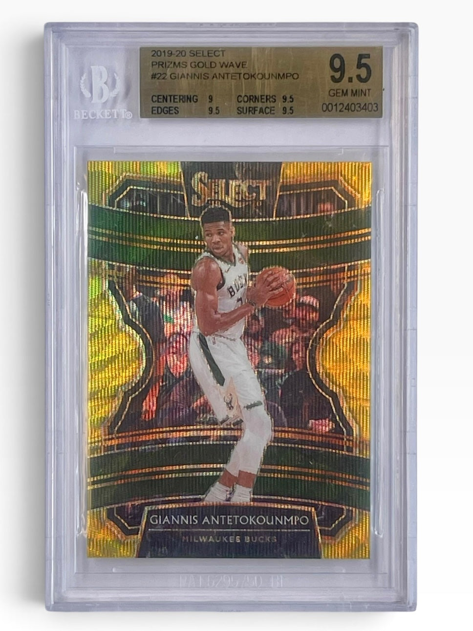 2019-20 Panini Select Giannis Antetokounmpo Gold Wave BGS 9.5