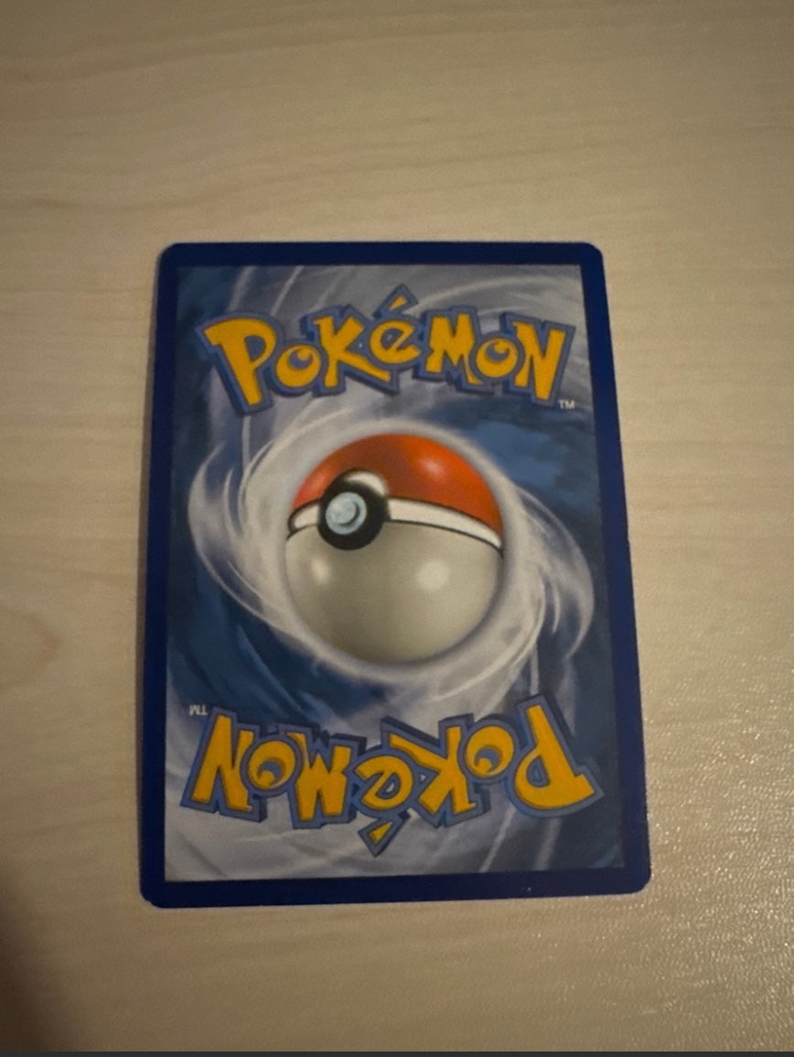 [Pre-Order] Charizard SM226 (Sun & Moon Promo)