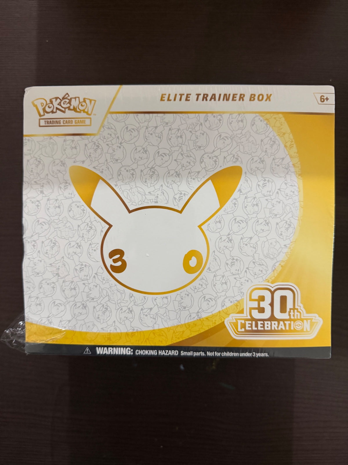 30th Celebration Elite Trainer Box not mint - free binder
