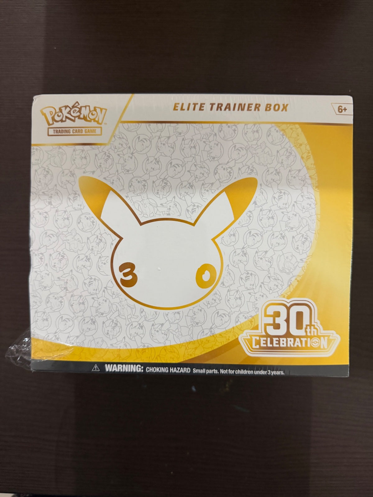 30th Celebration Elite Trainer Box not mint - free binder