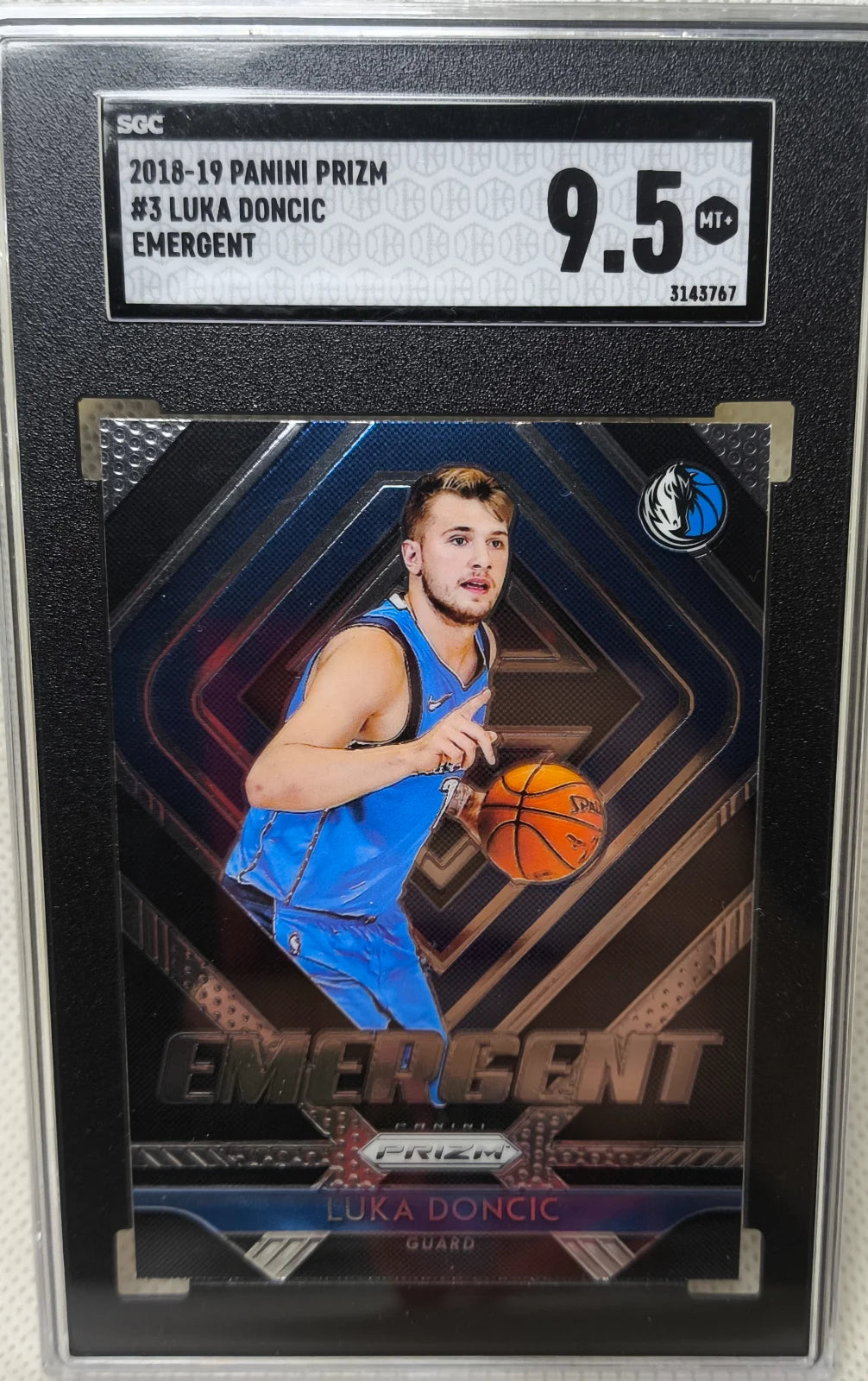 2018 Panini Prizm Emergent Luka Doncic SGC 9.5 RC