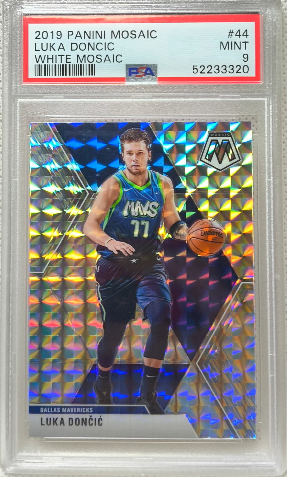 2019 Panini Mosaic #44 White Mosaic Luka Doncic