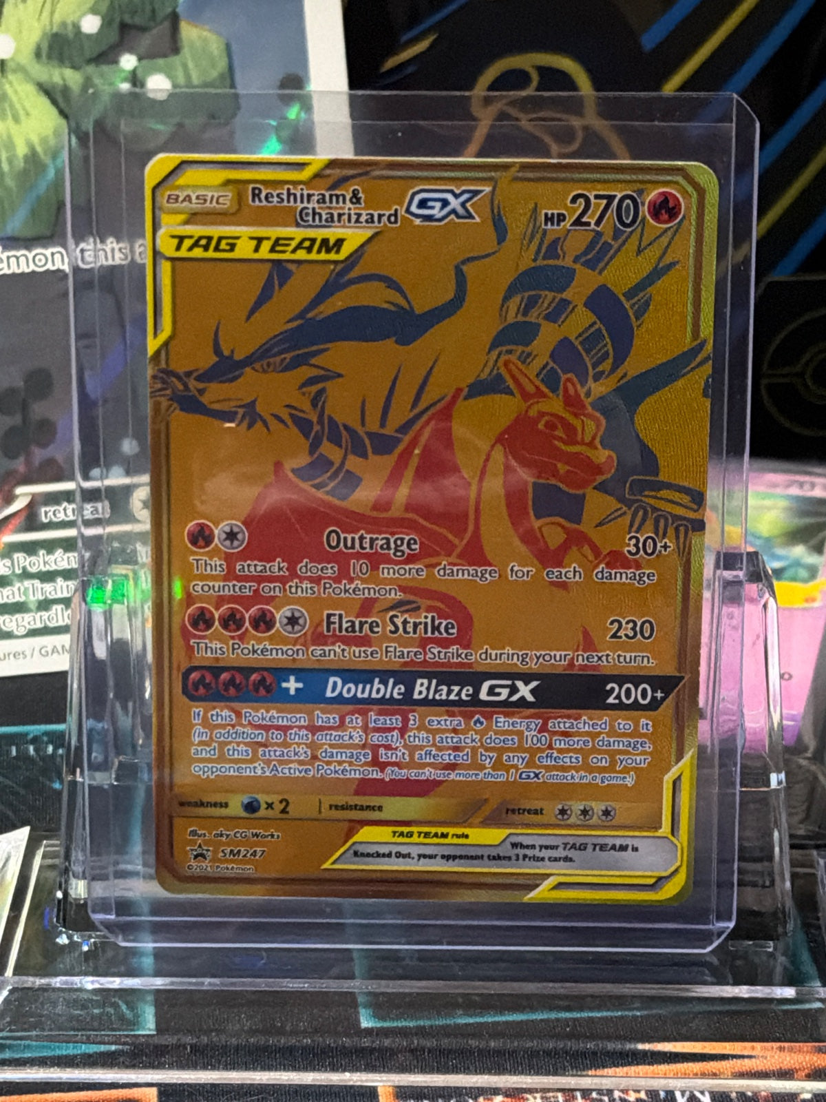 Reshiram & Charizard GX SM247 (Sun & Moon Promo)