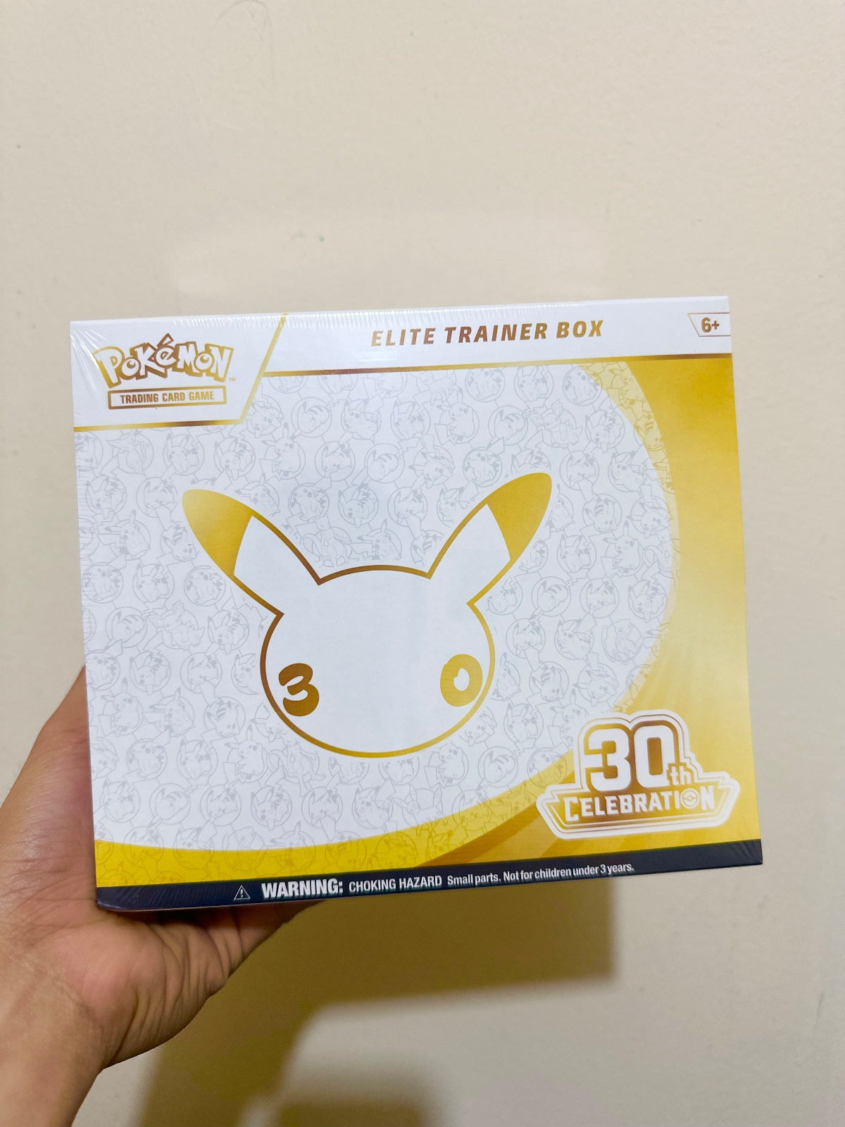 Pokemon 30th Anniversary Elite Trainer Box