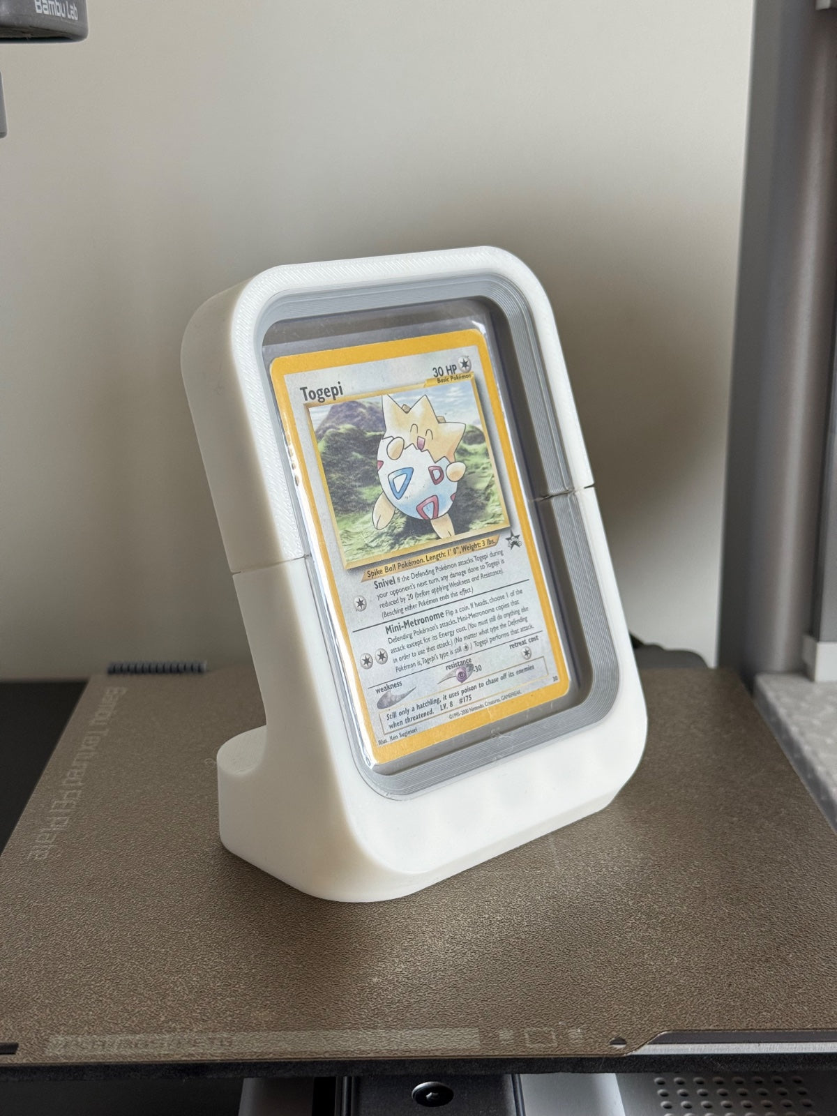 Card Display - White