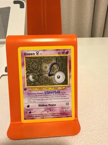 Unown [V] 89 · 1st Edition (Neo Destiny) Vintage