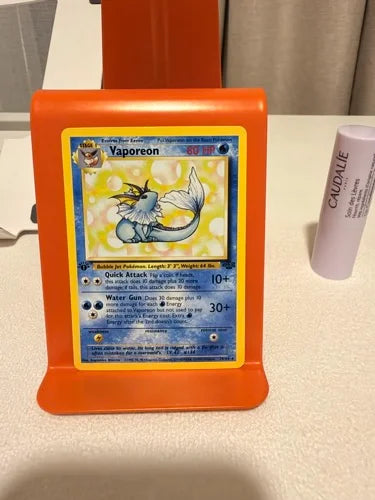Vaporeon 28 · 1st Edition (Jungle) Vintage