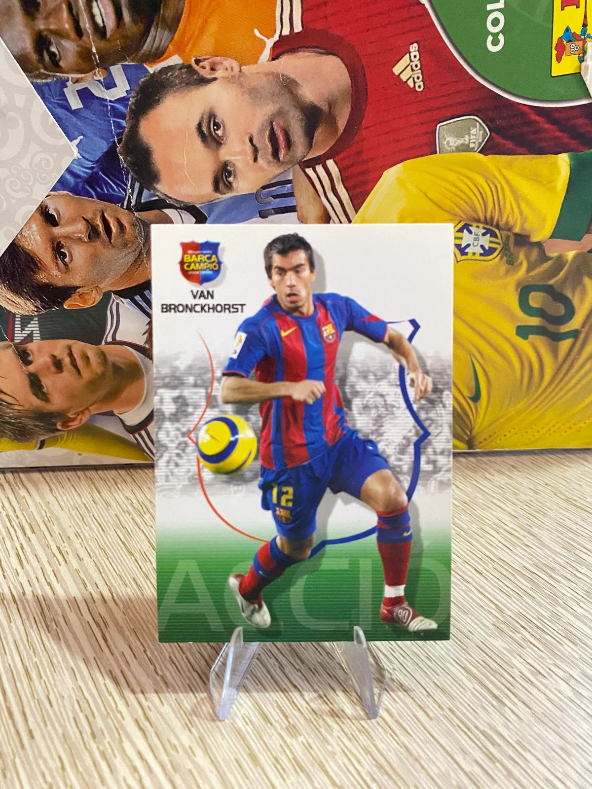 2004-05 Panini Megacracks Barca Campeón/Campió 51 Van Bronckhorst