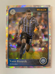 2024-25 Merlin UEFA Club Competitions - Atomic Refractor #200 Yann Bisseck