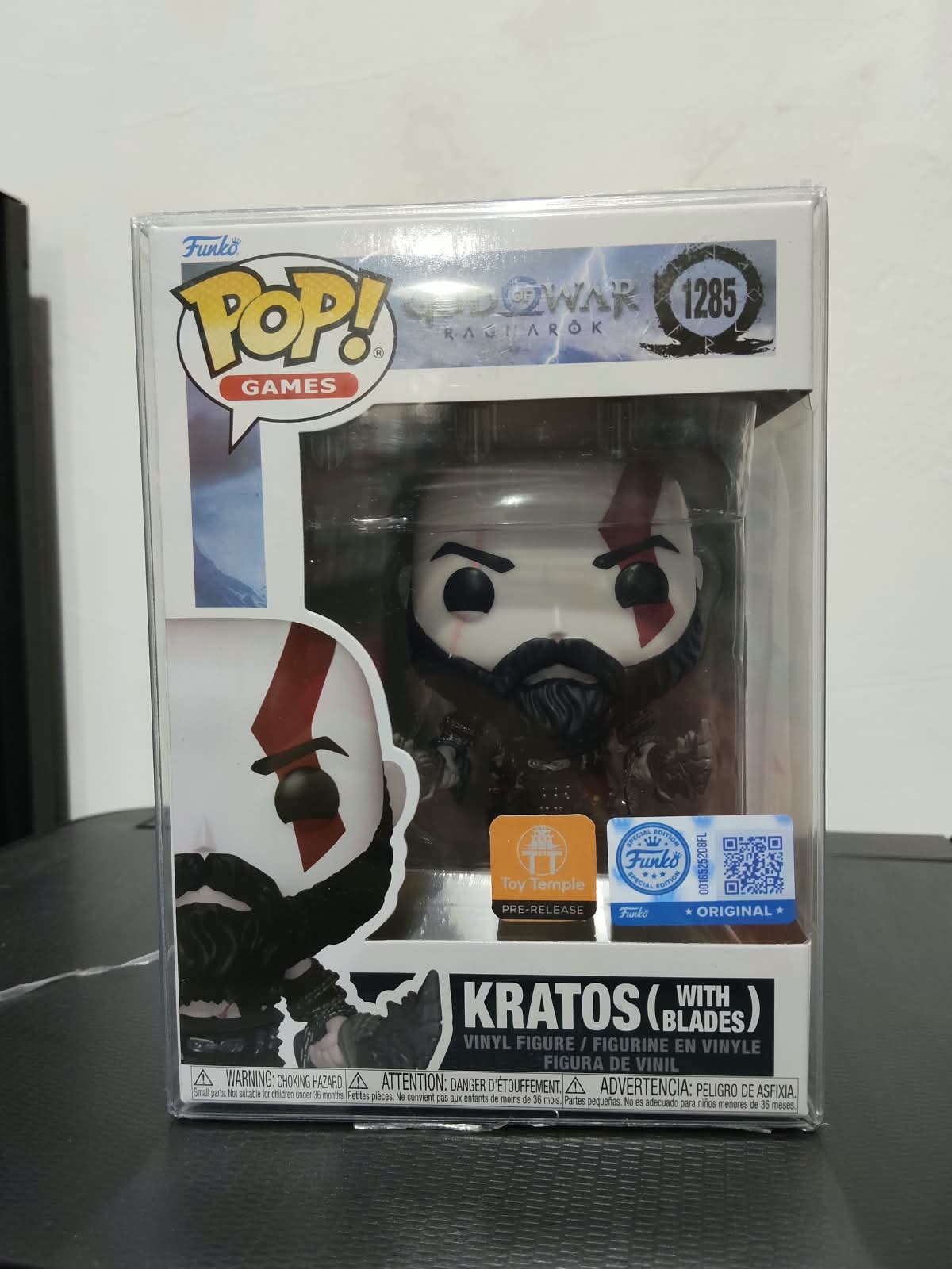 Funko Pop! Gods of War: Kratos with Blades #1285 (Toy Temple Pre-release)