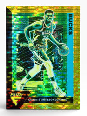 2020-21 Panini Flux Giannis Antetokounmpo Gold Pulsar SSP