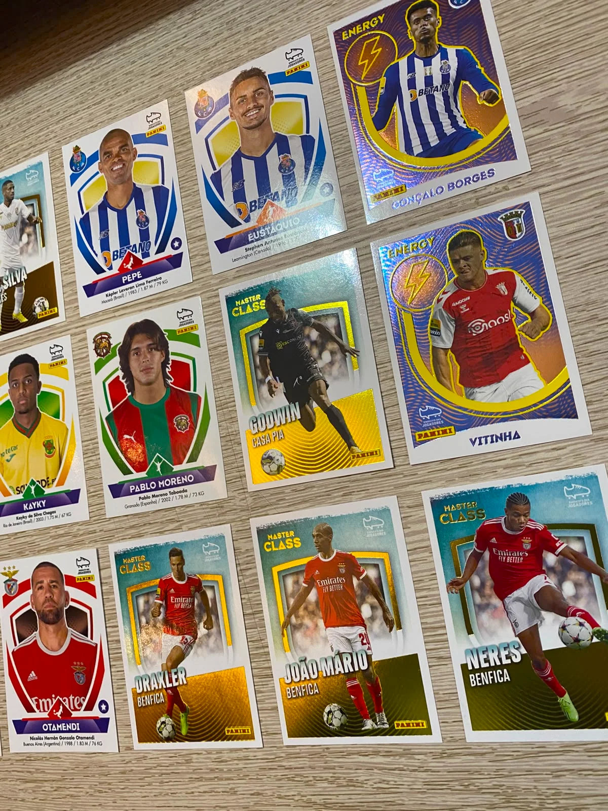 2022-23 Panini Portugal Futebol Stickers Bundle (90+ stickers) - 20% set completion