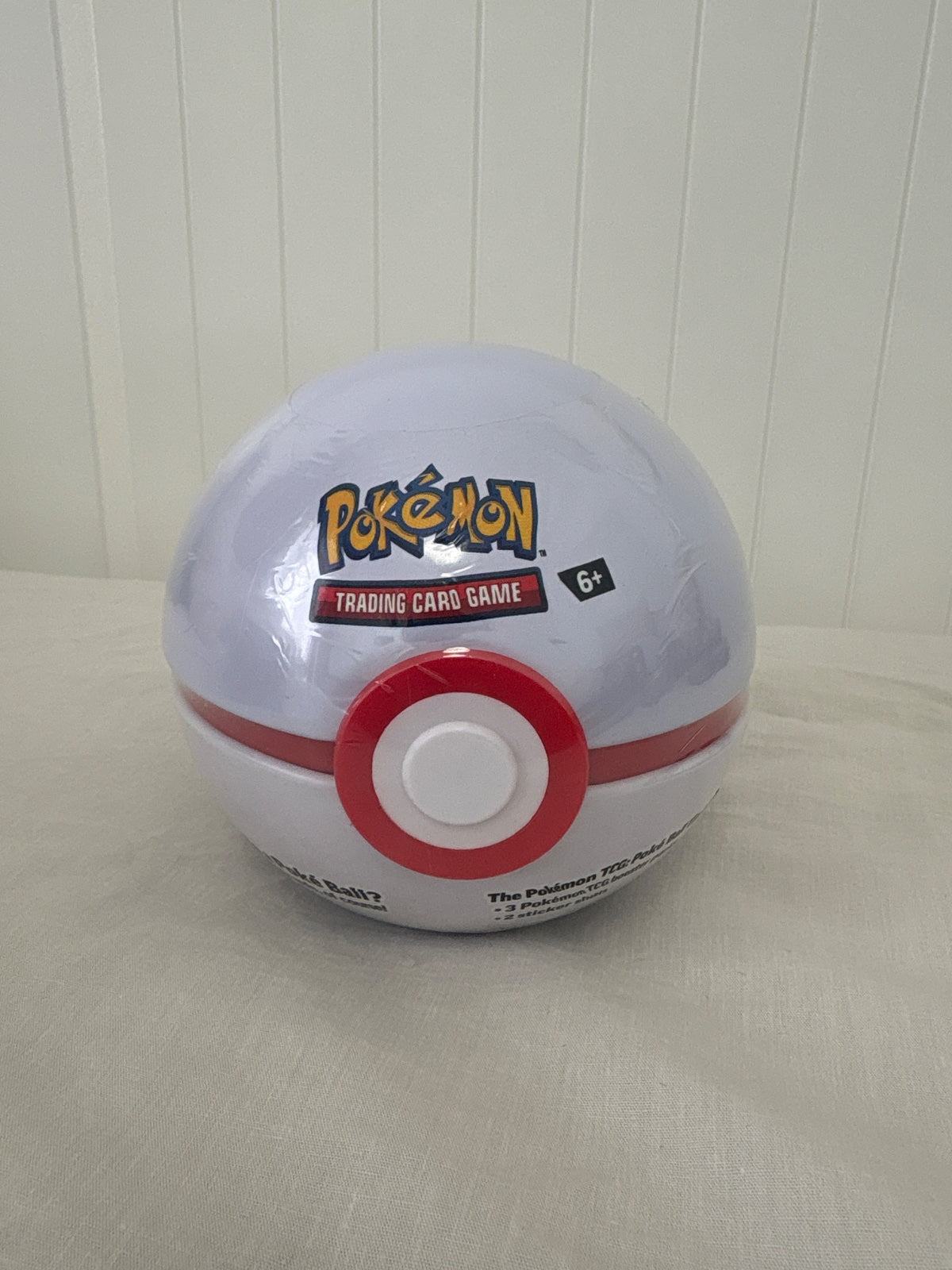 Pokeball tin