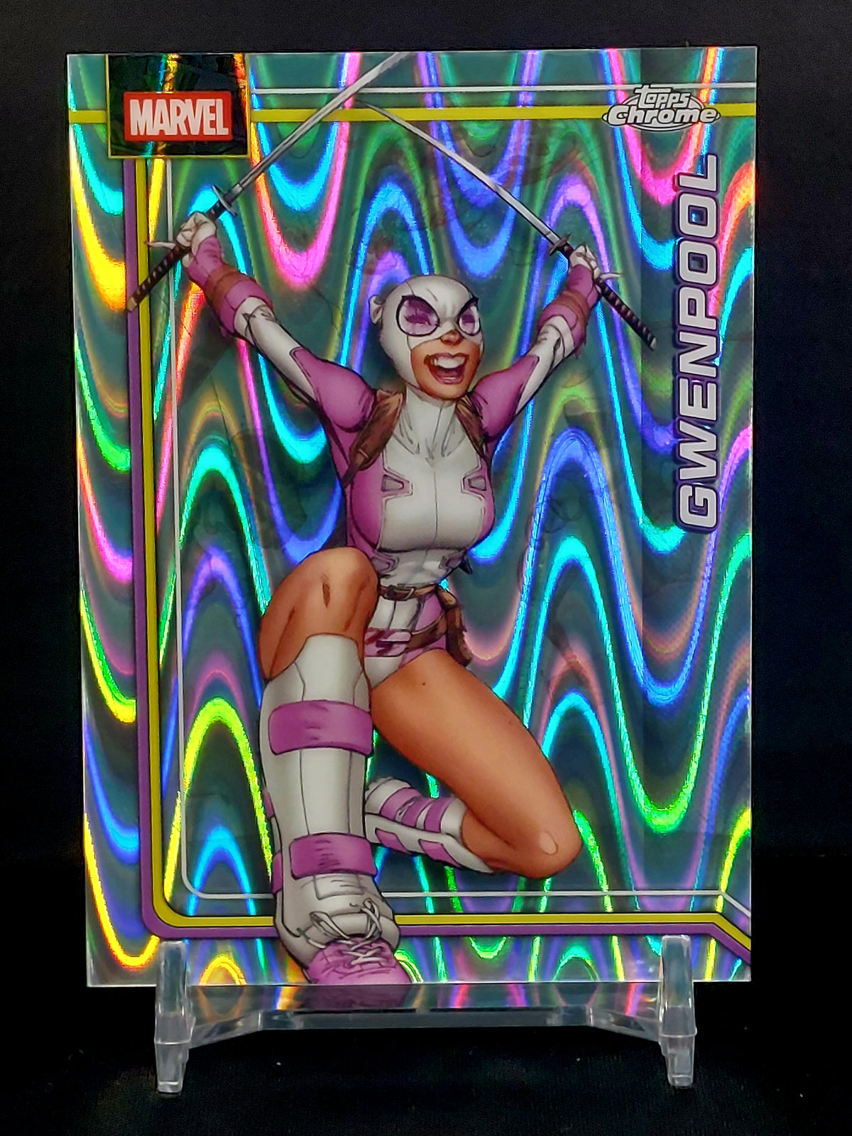 GWENPOOL #121 - 2026 Topps Chrome Marvel Raywave Refractor
