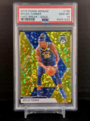MYLES TURNER #/10 #195 - 2019-20 Panini Mosaic Fast Break Gold Prizm