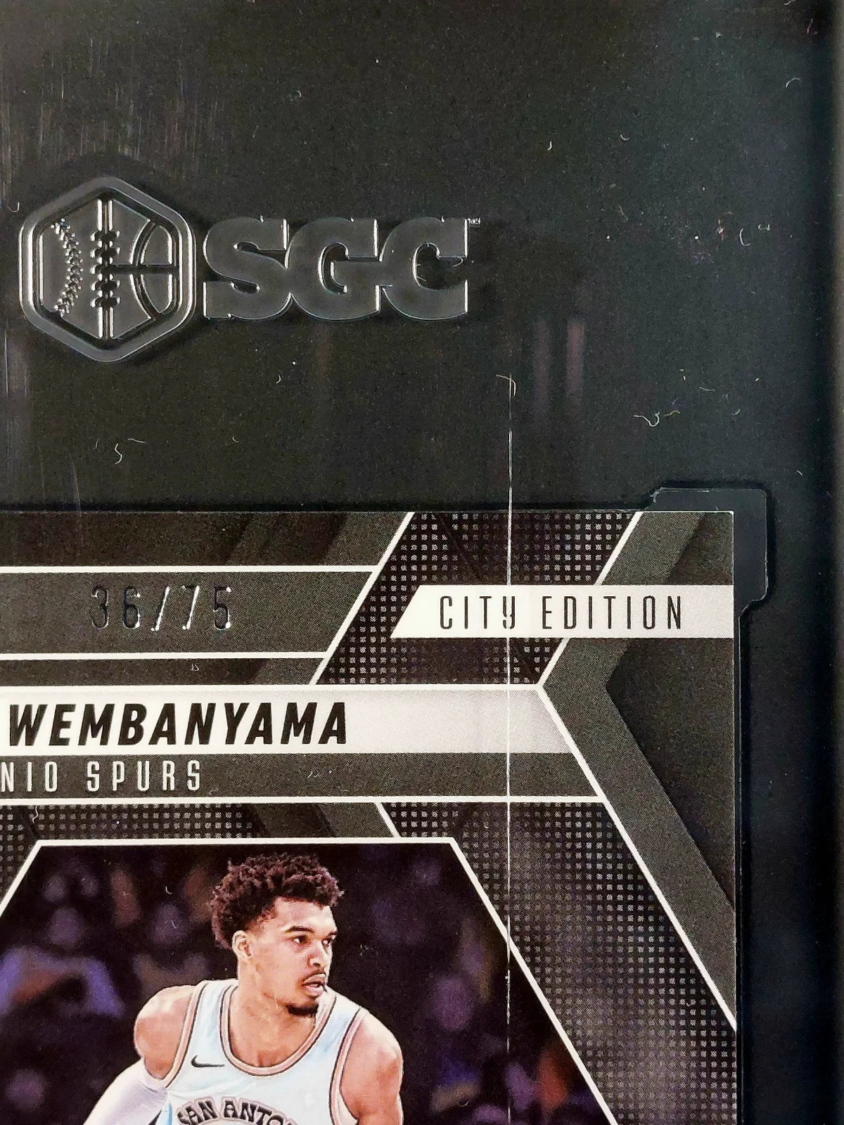 VICTOR WEMBANYAMA (#/75) #288 - 2024-25 Panini Mosaic, Red Fluorescent Prizm /75