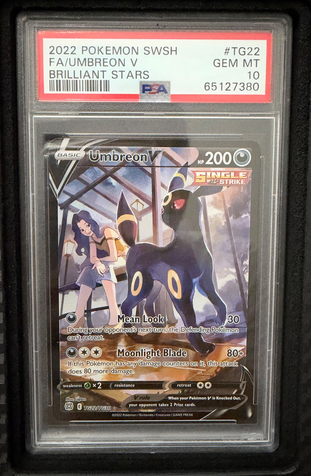 Umbreon V TG22/TG30 (Brilliant Stars Trainer Gallery) — PSA 10
