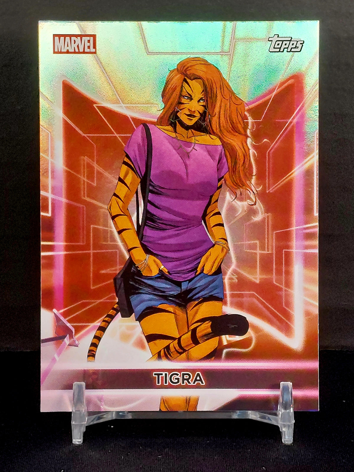 TIGRA #189 - 2026 Topps Marvel Neon, Rainbow Foil