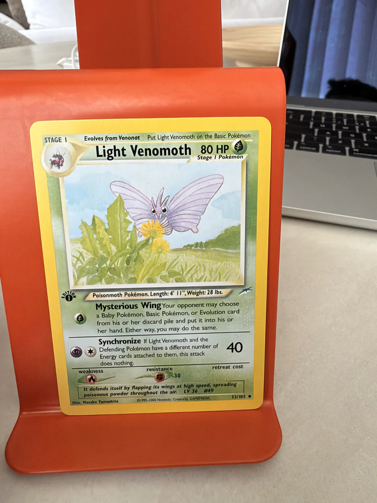 Light Venomoth 53 · Neo Destiny - 1st Edition Vintage