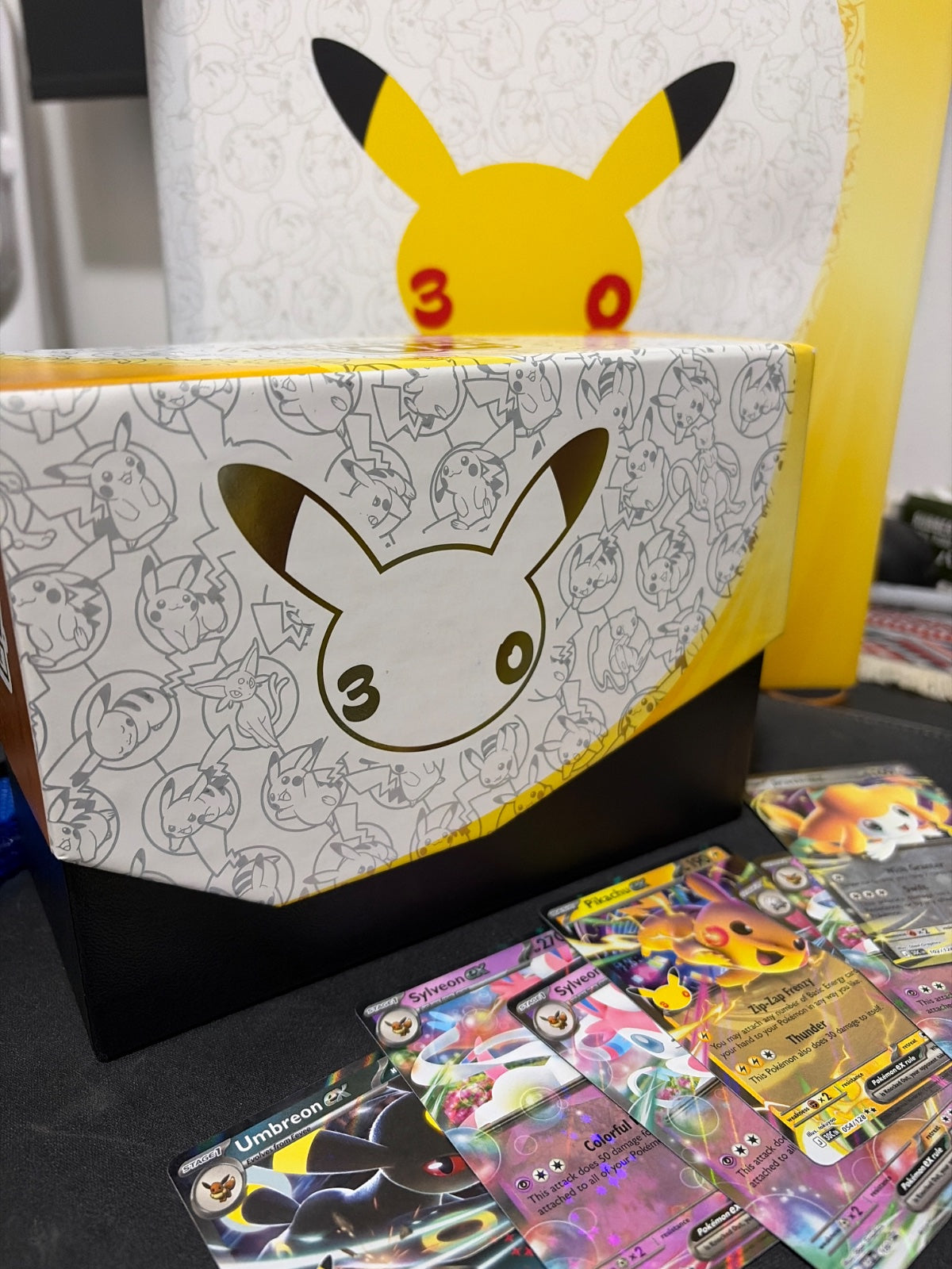 30th Celebration ~600 Bulk cards, EX & Promos